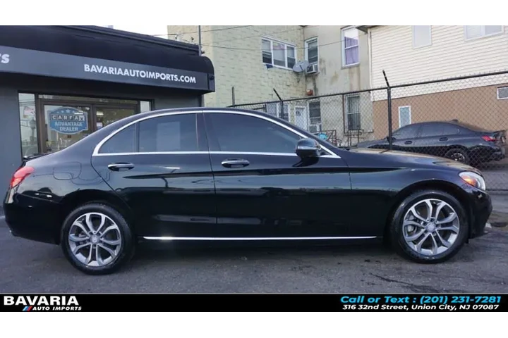 $13495 : 2017 C-Class C 300 4MATIC Sed image 8