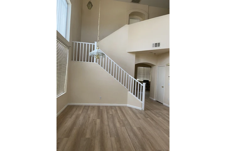 $2200 : Casa De Renta image 2