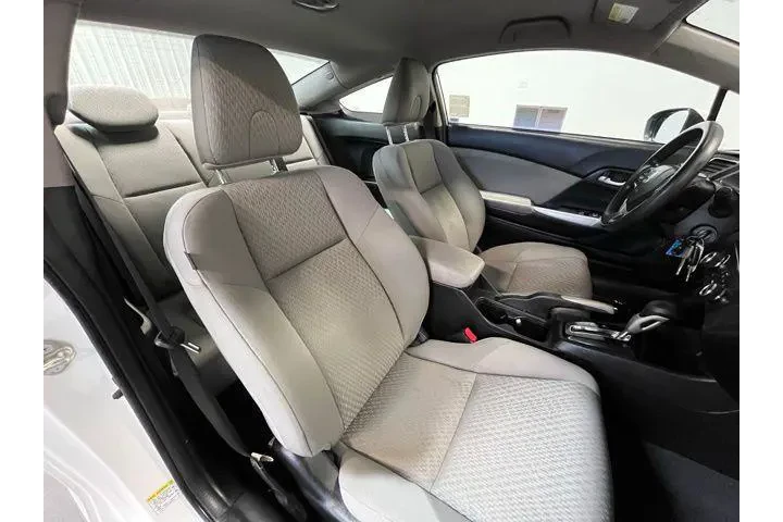 $13671 : Honda Civic 2014 LX 2dr Coup image 9