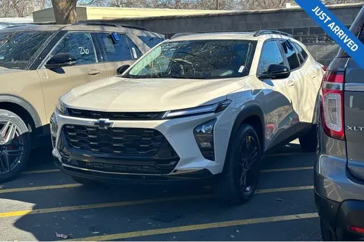 $24995 : Chevrolet Trax 2026 ACTIV 4d image 1