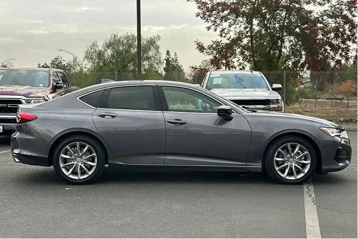 $30707 : Acura TLX 2023 4dr Sedan image 9