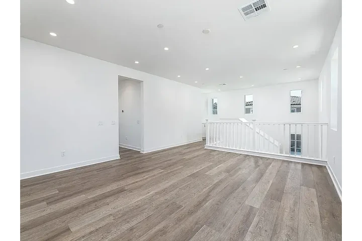 $4000 : Classic 3bd 3ba @ Huntington image 8