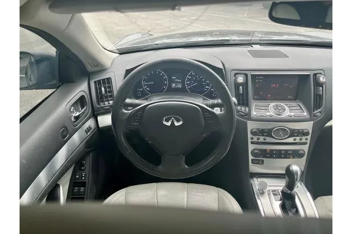 $12773 : INFINITI G37 Convertible 201 image 6