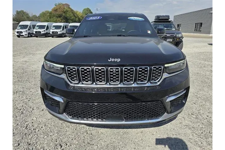 $39900 : Jeep Grand Cherokee 2023 4x4 image 2