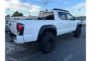 $27641 : Toyota Tacoma 2017 4x2 TRD O thumbnail