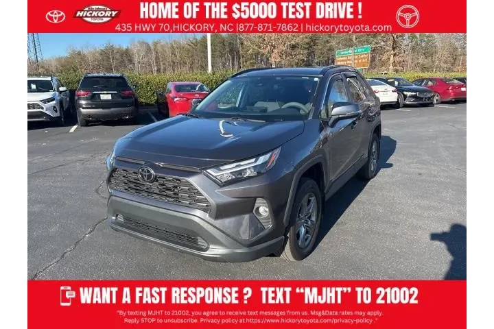 $28195 : Toyota RAV4 2023 XLE 4dr SUV image 1