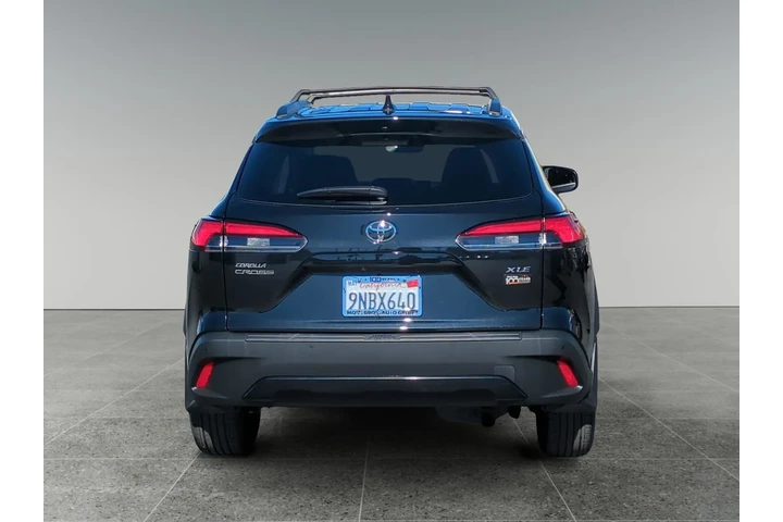 $31003 : Toyota Corolla Cross 2024 XL image 4