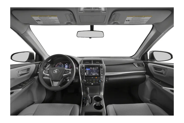 2015 Camry SE Sedan 4D image 8