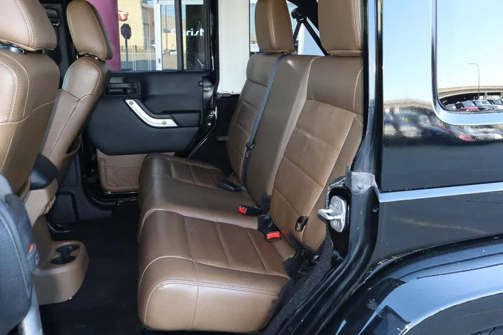 $19979 : 2012 Wrangler Unlimited 4WD 4 image 8