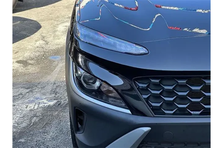 $16446 : Hyundai KONA 2023 AWD SEL 4d image 7