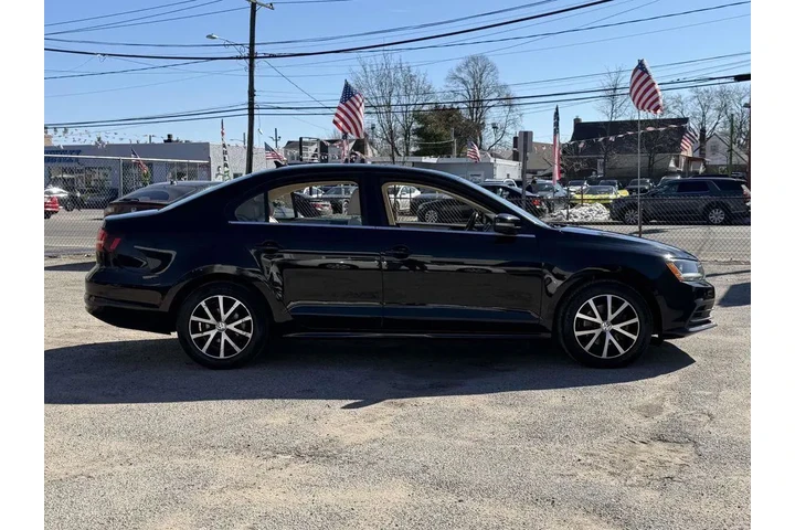 $11377 : Volkswagen Jetta 2018 1.4T S image 9