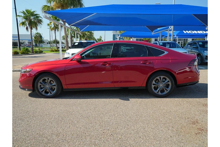 $26990 : Honda Accord Hybrid 2024 EX- image 10