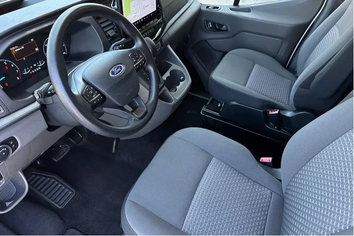 $38950 : Ford Transit 2024 350 XL 3dr image 2
