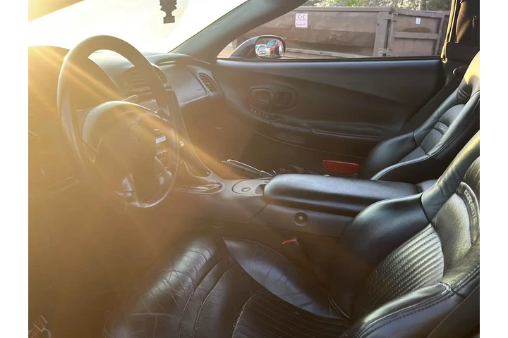 $16941 : Chevrolet Corvette 2004 2dr image 3