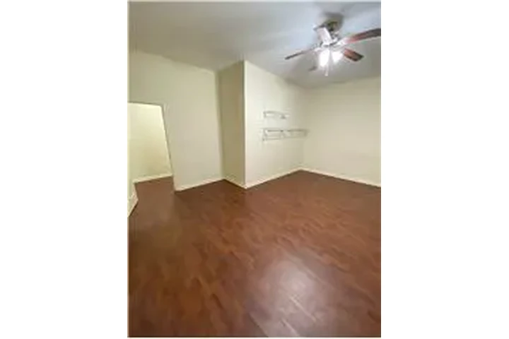 $1450 : Rental property with 2 bedro image 9