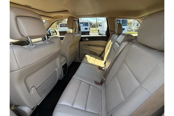 $17900 : 2017 Grand Cherokee Limited 4 image 7