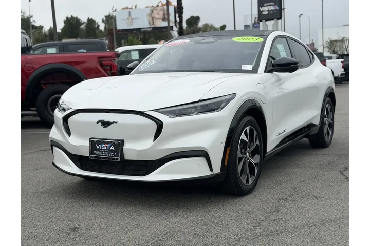 $31995 : Ford Mustang Mach-E 2023 Pre image 3