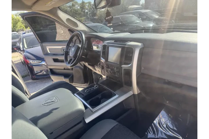 $11797 : 2013 RAM 1500 Lone Star image 5