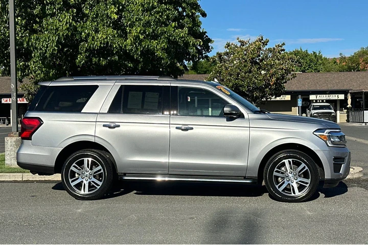 $39997 : Ford Expedition 2023 4x4 Lim image 2
