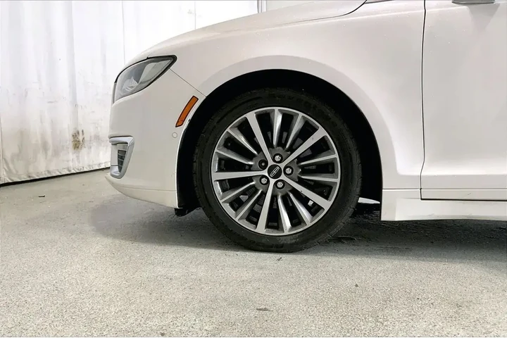 $17200 : Lincoln MKZ 2017 Select 4dr image 6