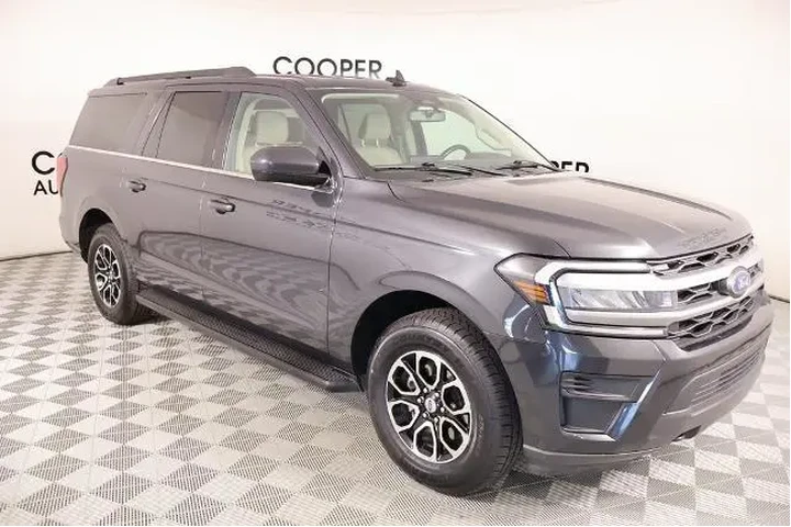 $36499 : Ford Expedition MAX 2023 4x4 image 1