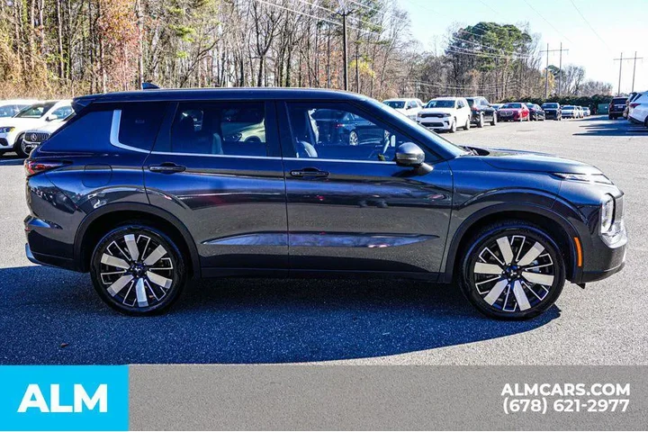 $24920 : Mitsubishi Outlander 2025 SE image 7