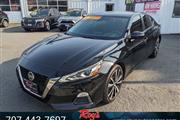 2020 Altima 2.5 SR Sedan thumbnail