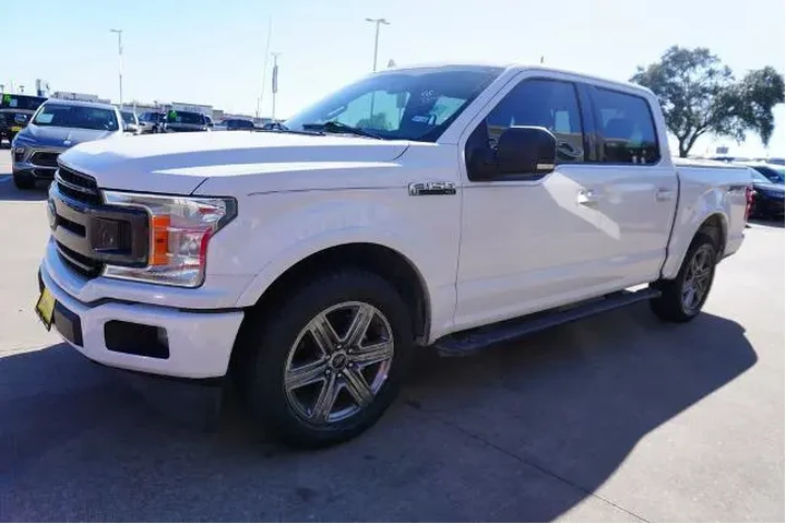 $23688 : Ford F-150 2018 4x2 XLT 4dr image 3