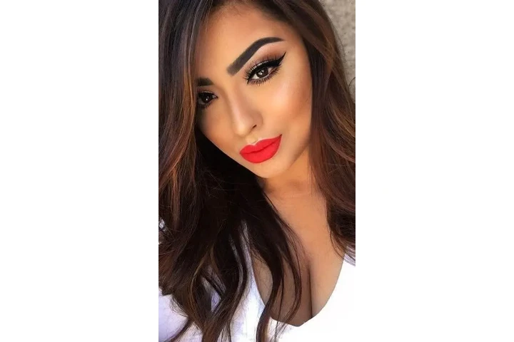Bella image 1