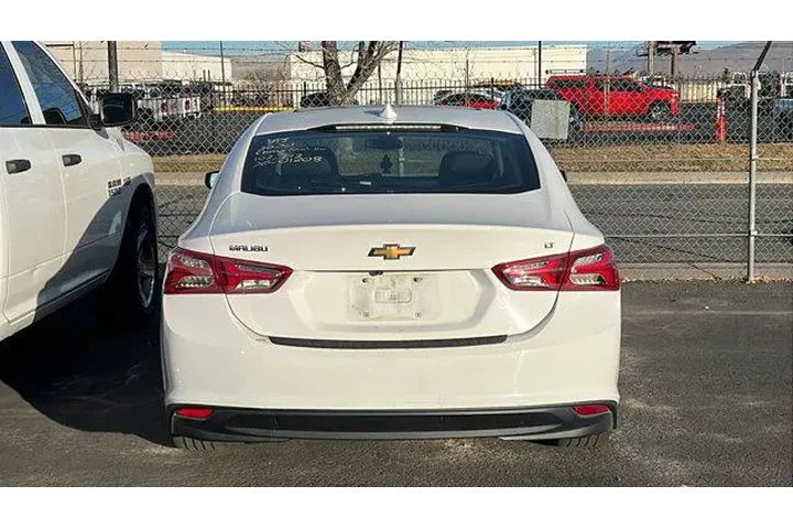 $14984 : Chevrolet Malibu 2020 LT 4dr image 3