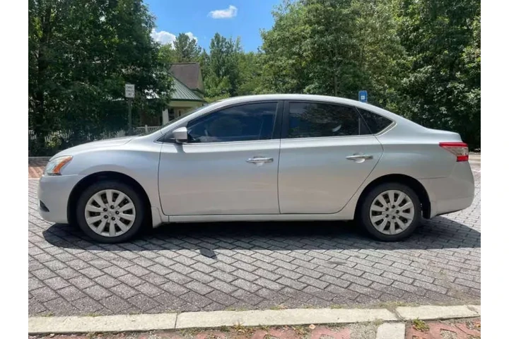 $4500 : 2014 Sentra SV image 6