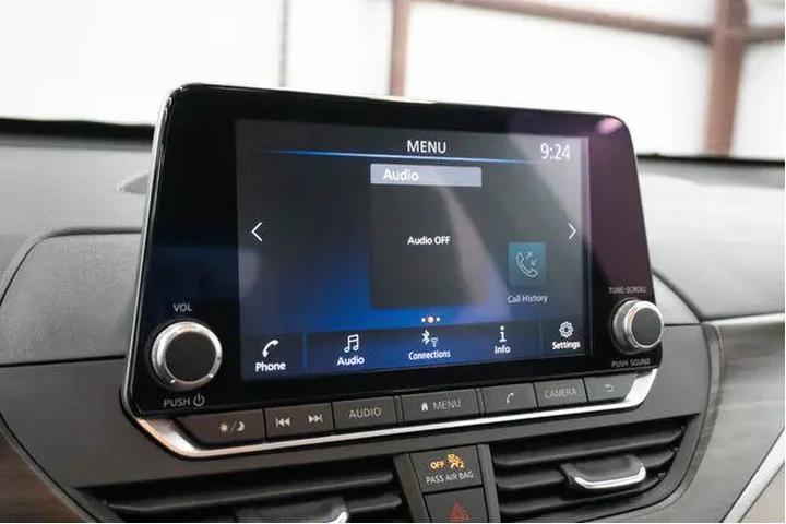 $25855 : Nissan Altima 2025 2.5 SV 4d image 4