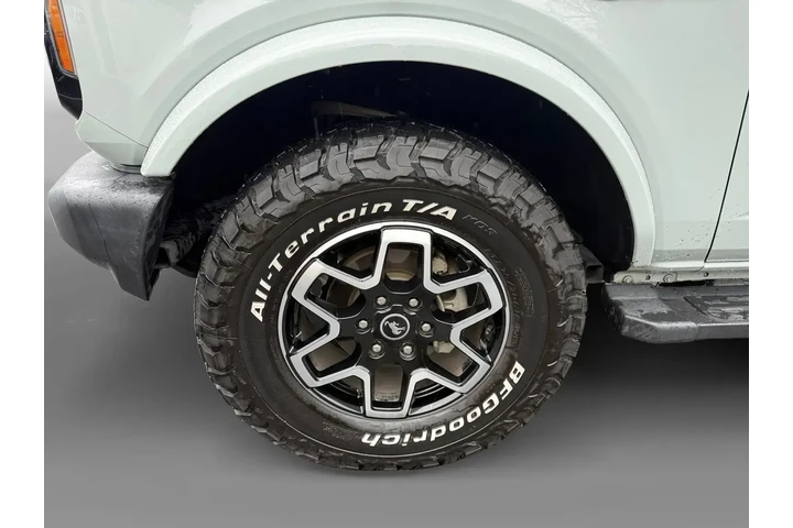 $35302 : Ford Bronco 2022 4x4 Outer B image 9