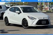 2019 Yaris Sedan en San Diego