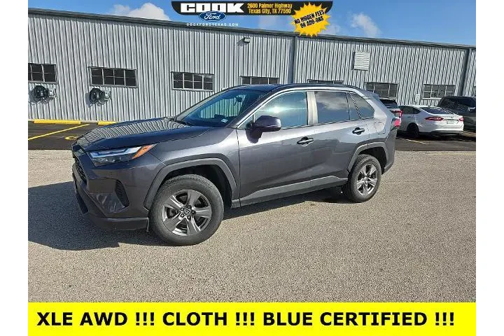 $28983 : Toyota RAV4 2023 AWD XLE 4dr image 1