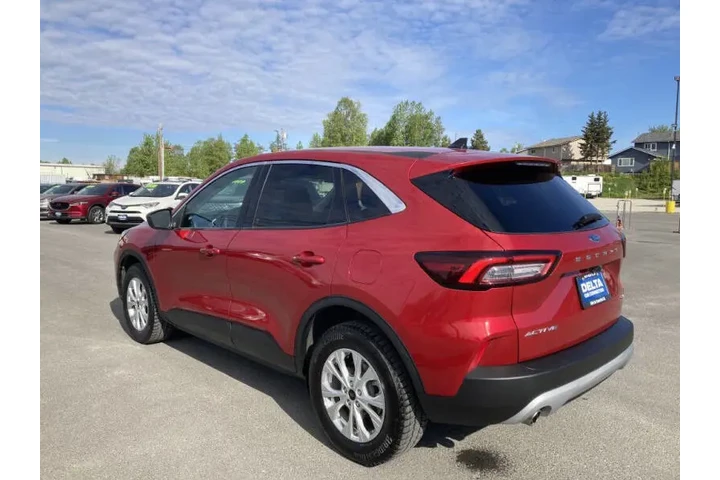 $28999 : 2023 Escape Active image 7