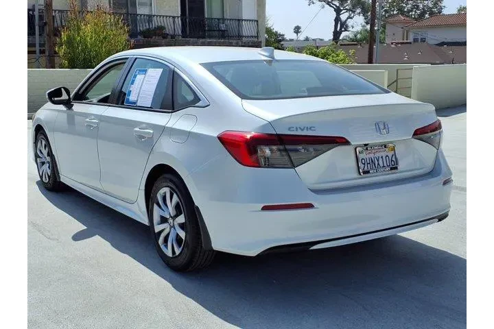 $22977 : Honda Civic 2023 LX 4dr Seda image 6