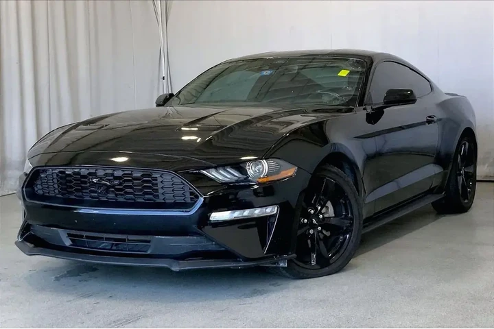$26491 : Ford Mustang 2023 EcoBoost 2 image 2