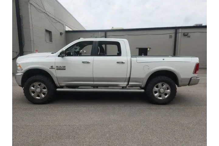 $29990 : Ram 3500 2014 4x4 Laramie 4d image 6