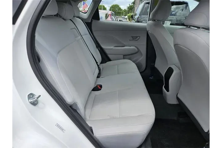 $18232 : Hyundai KONA 2024 SE 4dr Cro image 10