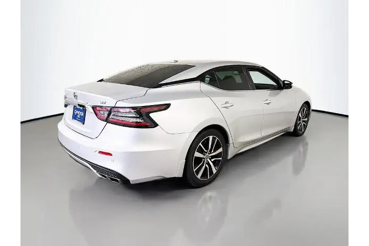 $18250 : Nissan Maxima 2021 3.5 SV 4d image 7