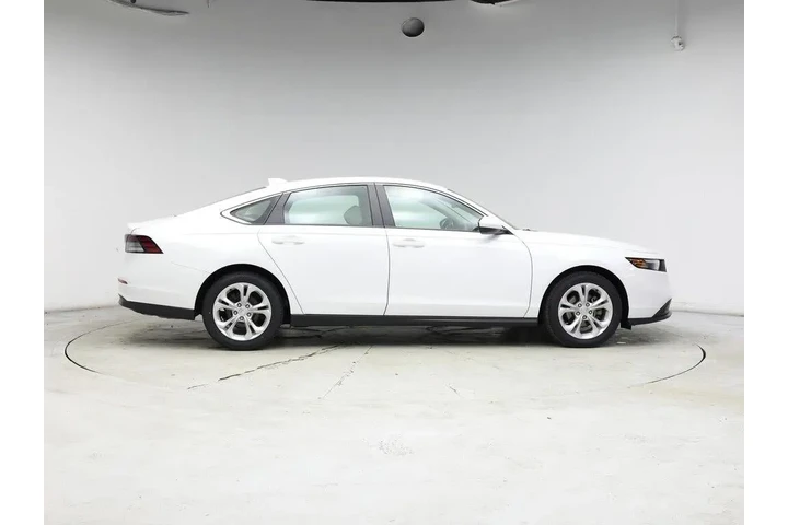 $23998 : Honda Accord 2023 LX 4dr Sed image 7
