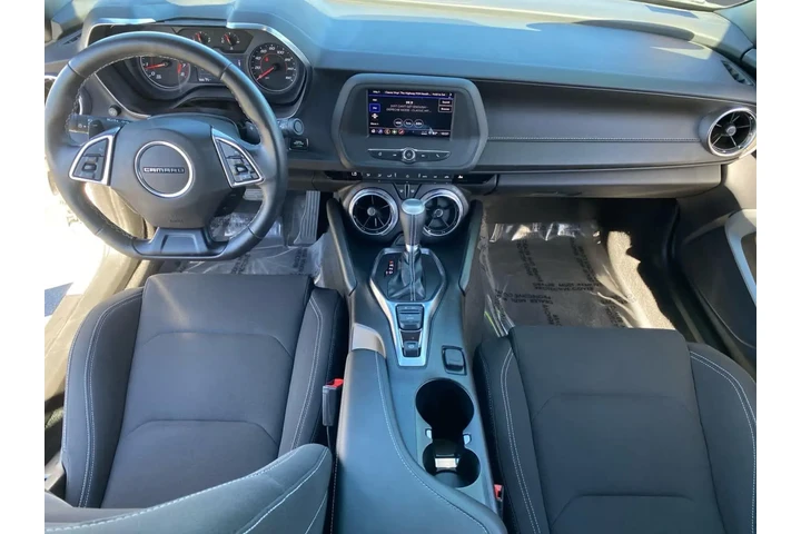 $37657 : Chevrolet Camaro 2024 LT 2dr image 10