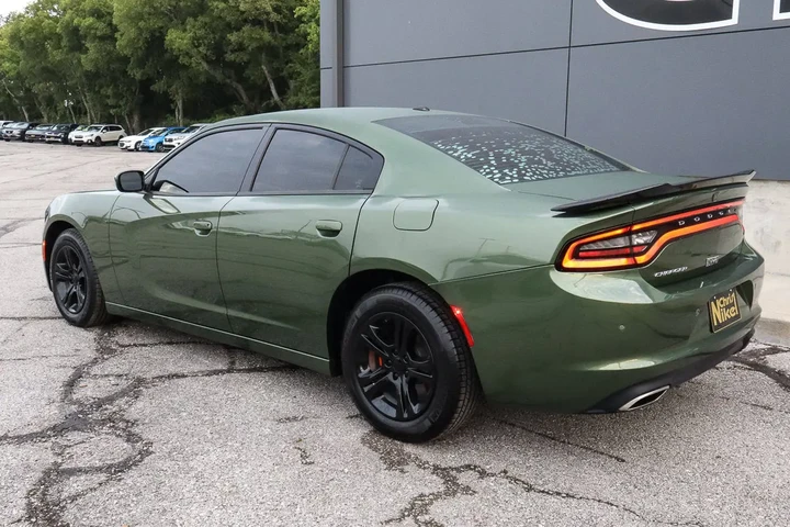 $19988 : 2022 Charger SXT image 6