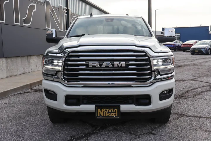 $60587 : 2023 2500 Longhorn 4x4 Crew C image 2