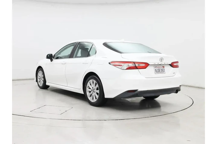 $19998 : Toyota Camry 2019 LE 4dr Sed image 2