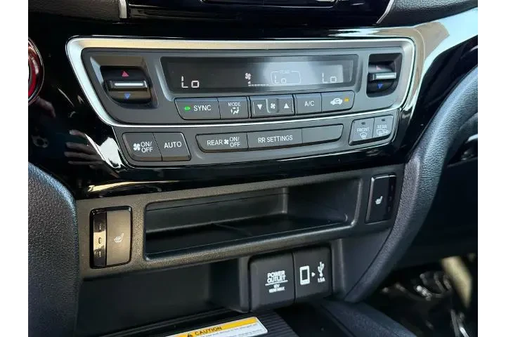 $31989 : Honda Ridgeline 2022 AWD Bla image 9