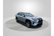 $25000 : Toyota RAV4 2024 AWD XLE 4dr thumbnail