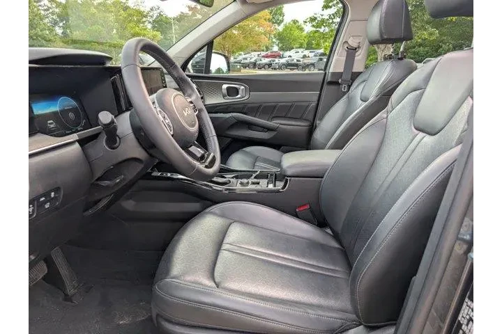 $32999 : Kia Sorento 2023 SX 4dr SUV image 9
