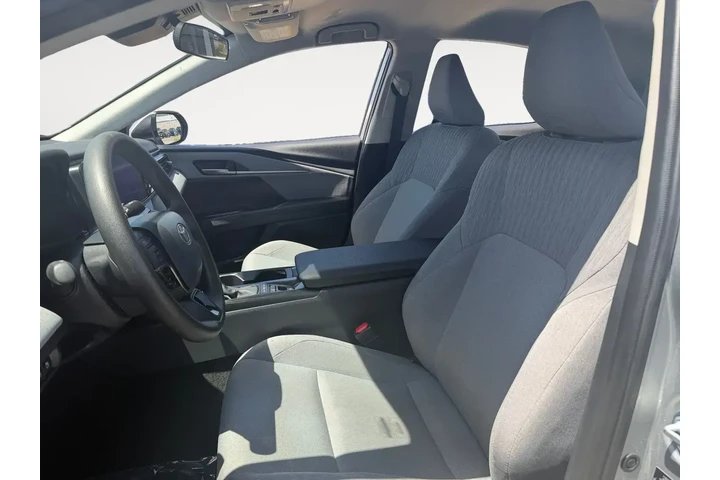 $29999 : Toyota Camry 2025 SE 4dr Sed image 9